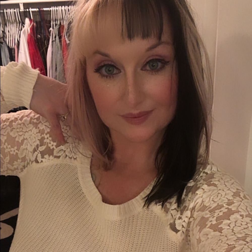 Mossimo cream sweater with lace sleeves